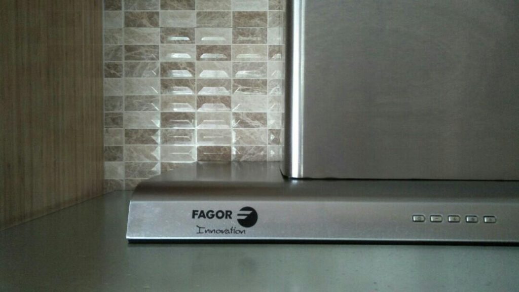 sửa chữa máy hút mùi Fagor 